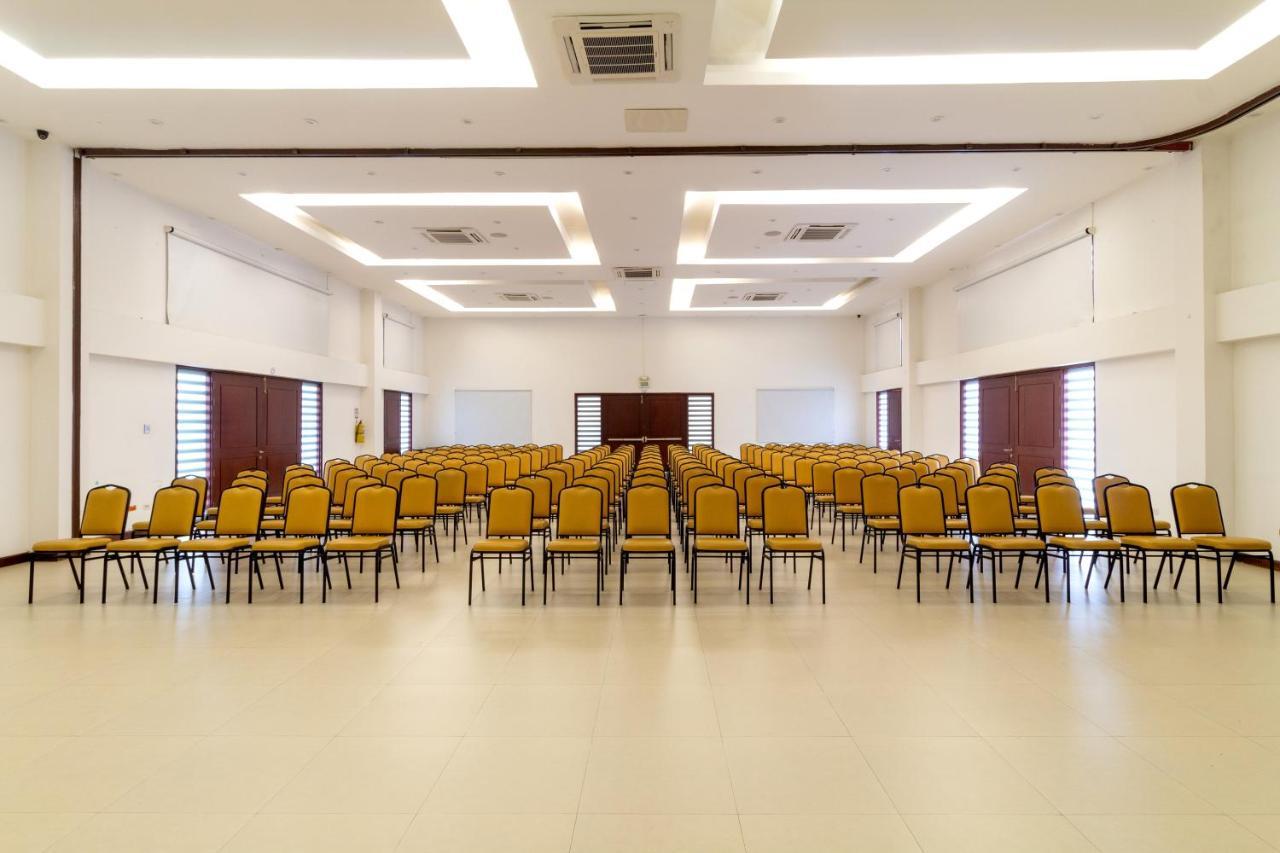 Hotel Campestre La Potra Apiay Екстериор снимка